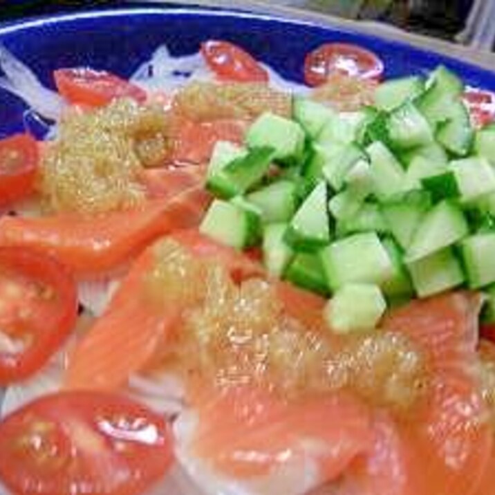 薫味醤油を使って 和風サーモンカルパッチョ レシピ 作り方 By ぴっぴ39 楽天レシピ 薫味醤油を使って 和風サーモンカルパッチョ レシピ 作り方 By ぴっぴ39 楽天レシピ